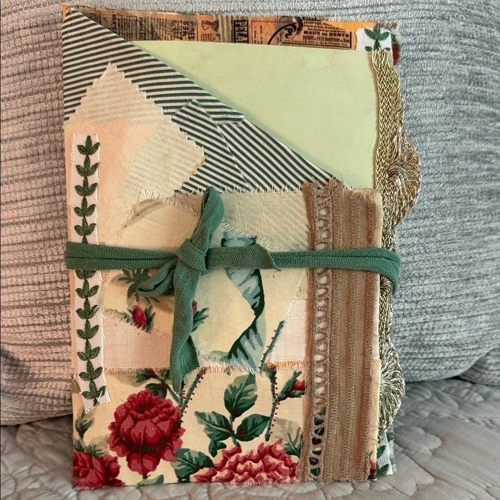 Handmade Junk Journal 6x9 72 Pages Pouch
